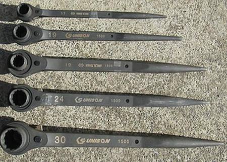 Ratcheting podger 17mm x 14mm