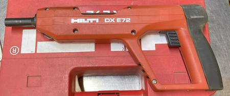 Hilti DX E72 single shot gun + pins + charges
