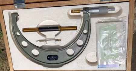Mitutoyo 6"-7" micrometer , mint codition