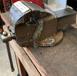 Record no.4 vise