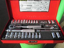 Unison 30pc 1/4"dr socket set , 4-12mm , 5/32-1/2" , ratchet , extensions , t-bar , flex handle
