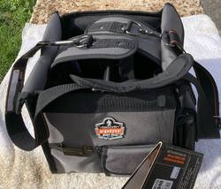 Electricians bag, 7 external pockets,shoulder strap & handle